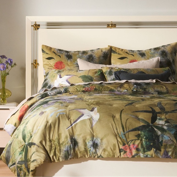 Anthropologie Colliere Velvet Floral Queen Quilt